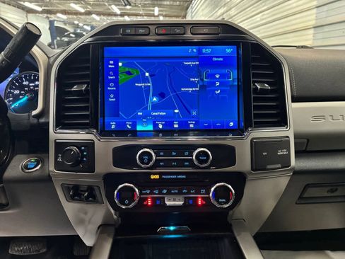 Used 2022 Ford F350 Lariat w/ Lariat Ultimate Package AWD/4WD image 18