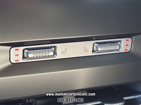 New 2026 Lincoln Nautilus Reserve image 8