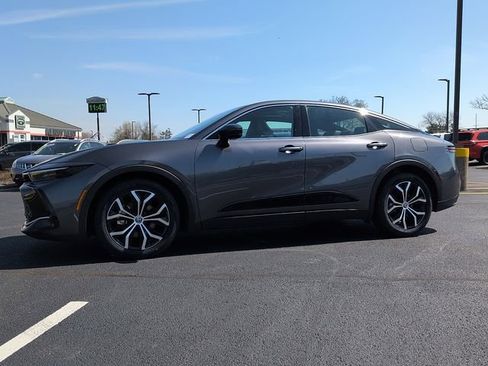 Certified 2024 Toyota Crown Limited image 3