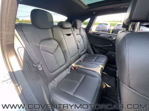 Used 2018 Porsche Macan Sport Edition AWD/4WD image 42