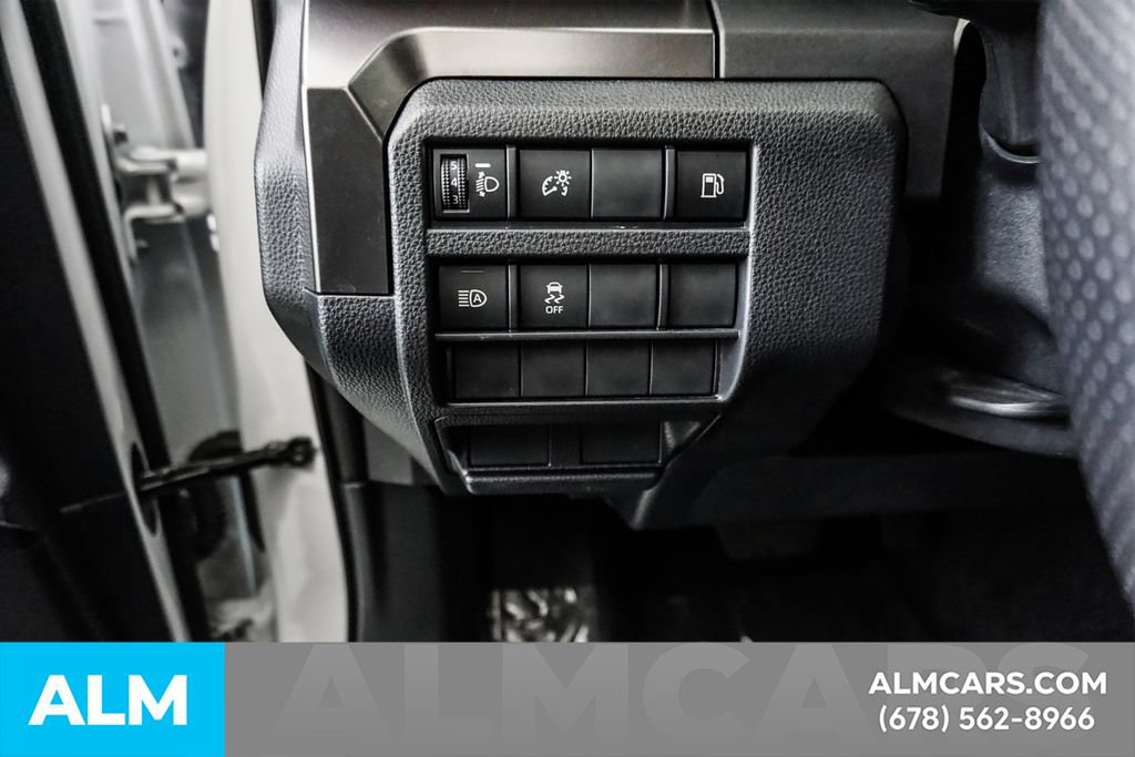 Used 2025 Toyota 4Runner SR5 AWD/4WD image 30