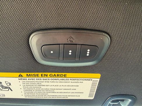 Used 2022 Chrysler Pacifica Touring-L w/ S Appearance Package image 33