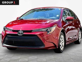 Used 2025 Toyota Corolla LE FWD video 1