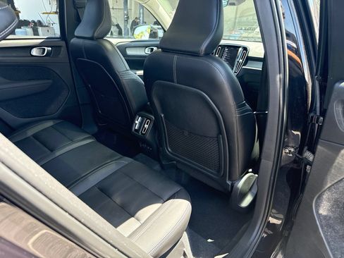 Used 2023 Volvo XC40 B5 Ultimate w/ Protection Package Premier AWD/4WD image 14