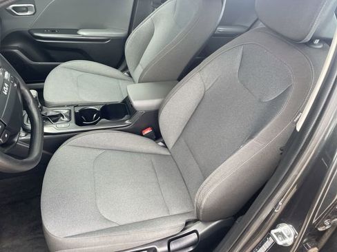 Used 2025 Kia K4 FWD image 17