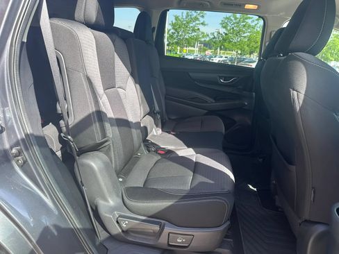 Used 2023 Subaru Ascent Premium w/ Convenience Package AWD/4WD image 13