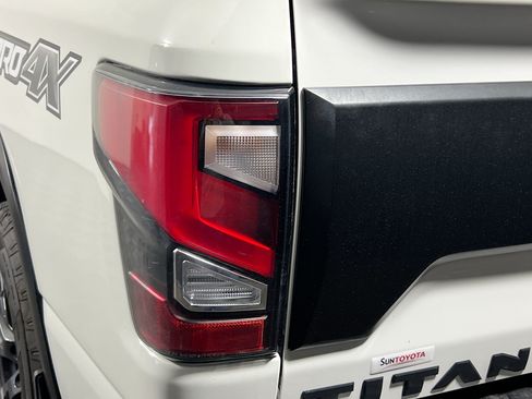 Used 2021 Nissan Titan PRO-4X w/ Pro-4x Utility Package AWD/4WD image 27