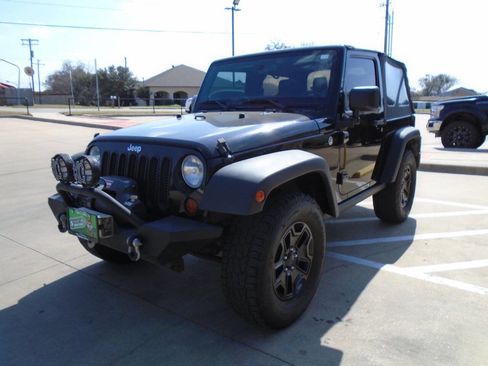Used 2012 Jeep Wrangler Sport image 3