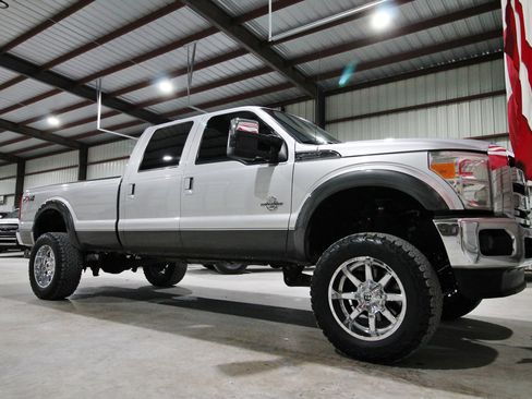Used 2016 Ford F250 Lariat AWD/4WD image 17