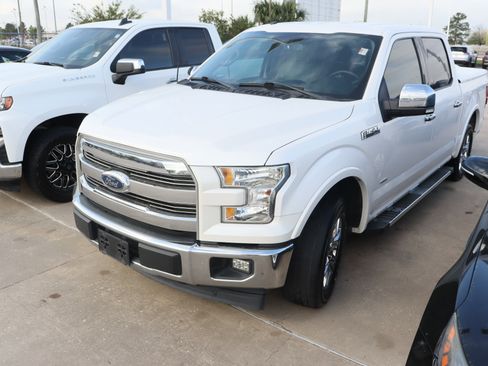 Used 2017 Ford F150 Lariat image 6