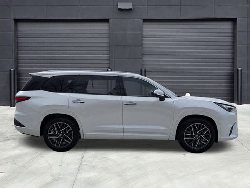 Used 2025 Lexus TX 350 350 Premium w/ Technology Package image 3