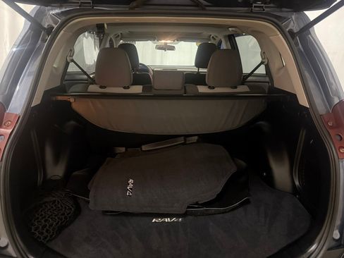 Used 2014 Toyota RAV4 XLE image 26