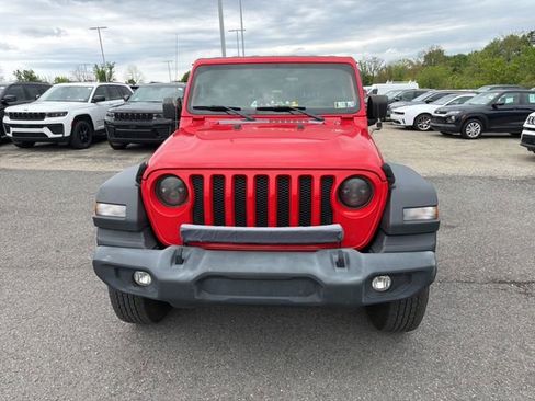 Used 2019 Jeep Wrangler Sport AWD/4WD image 2