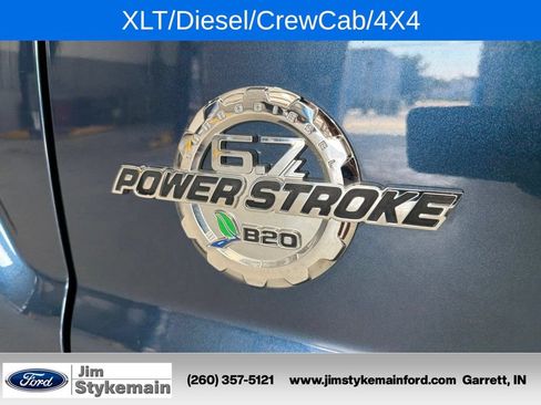 Used 2016 Ford F250 XLT w/ XLT Value Package AWD/4WD image 4