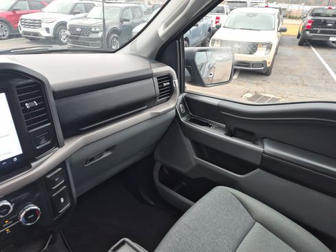 Used 2025 Ford F150 XLT w/ Equipment Group 301A Standard image 21