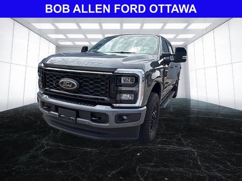 Used 2025 Ford F350 Lariat w/ Lariat Ultimate Package AWD/4WD image 1