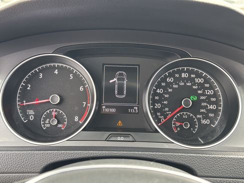 Used 2017 Volkswagen Golf Alltrack AWD/4WD image 19