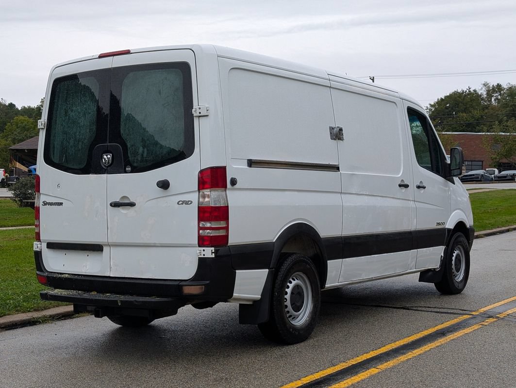 Used 2008 Dodge Sprinter 2500 RWD image 5