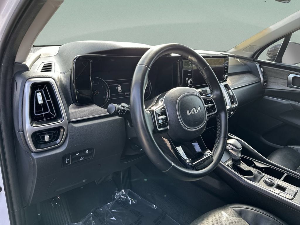 Used 2022 Kia Sorento X-Line EX AWD/4WD image 19