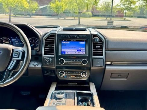 Used 2019 Ford Expedition Max Limited w/ Equipment Group 302A AWD/4WD image 23