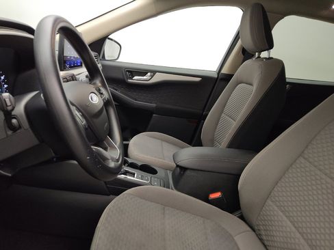 Used 2020 Ford Escape SE FWD image 17