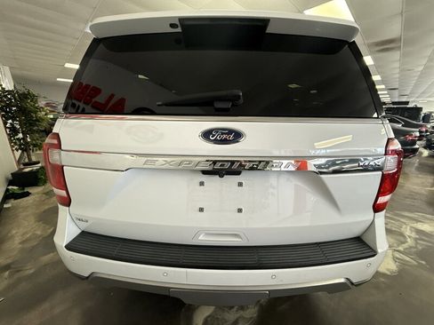 Used 2019 Ford Expedition Max XLT image 4