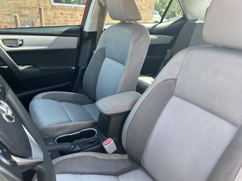 Used 2017 Toyota Corolla LE w/ Body Protection Package FWD image 19