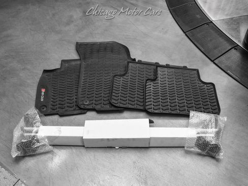 Used 2023 Audi RS Q8 4.0T Quattro Black Optic Exec w/ Black Optic Package image 60