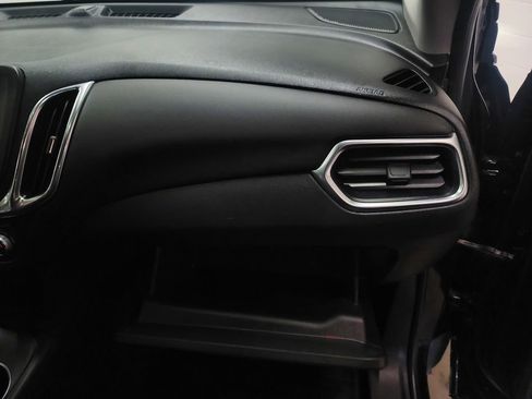 Used 2022 Chevrolet Equinox LT image 35