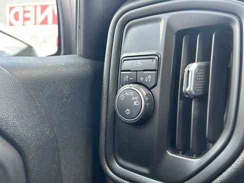 Used 2022 Chevrolet Silverado 1500 Custom w/ LPO, Dark Essentials Package RWD image 19