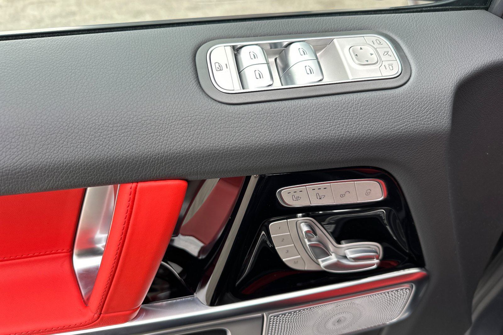 New 2027 Mercedes-Benz G 580 e image 11