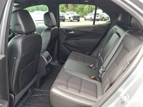 Used 2024 Chevrolet Equinox RS FWD image 9