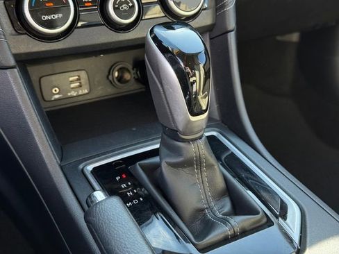 Used 2023 Subaru Impreza 2.0i Limited image 19