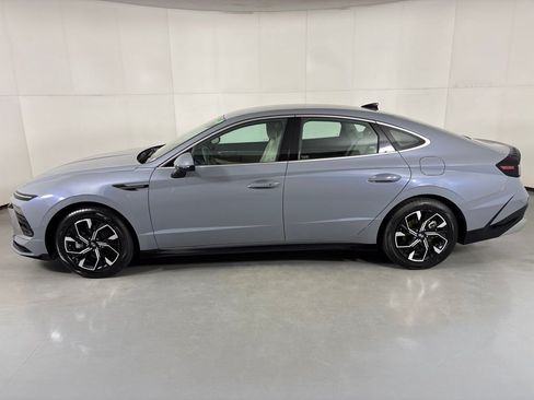 Used 2025 Hyundai Sonata SEL FWD image 5