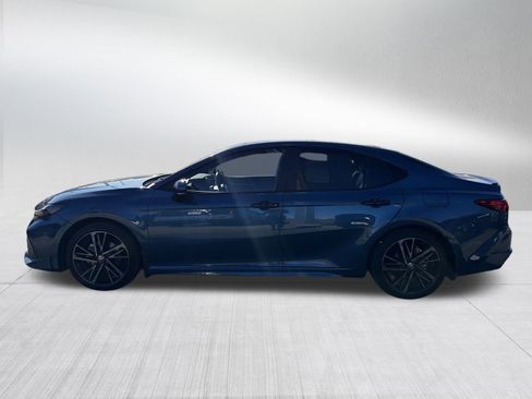 Used 2025 Toyota Camry XSE image 4