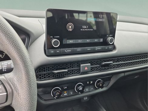 Certified 2023 Honda HR-V LX image 12