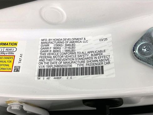 Certified 2025 Honda Civic Sport image 32