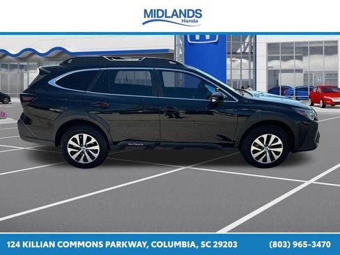 Used 2024 Subaru Outback Premium AWD/4WD image 16