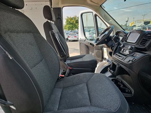 Used 2023 RAM ProMaster 2500 FWD image 10