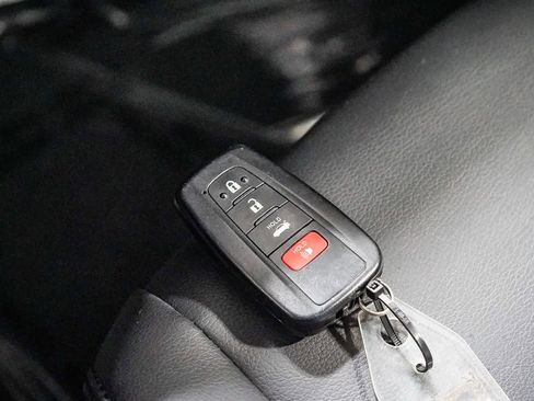 Used 2021 Toyota Corolla XSE w/ Carpet Mat Package (TMS) FWD image 29