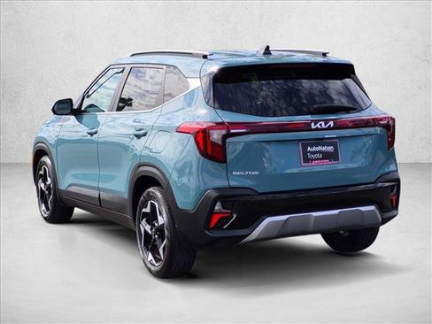 Used 2024 Kia Seltos EX FWD image 8