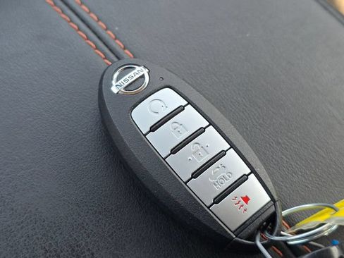 Used 2022 Nissan Altima 2.5 SR FWD image 12