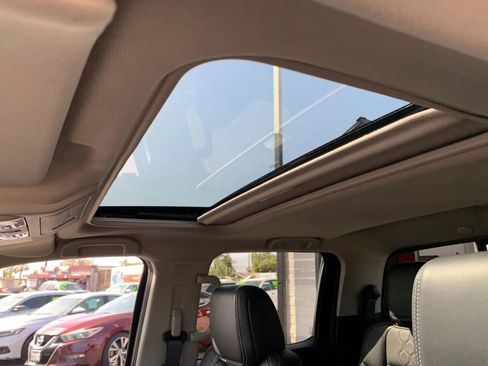 Used 2024 Nissan Frontier SL w/ Technology Package image 10