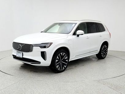 New 2026 Volvo XC90 T8 Plus w/ Protection Package Premier