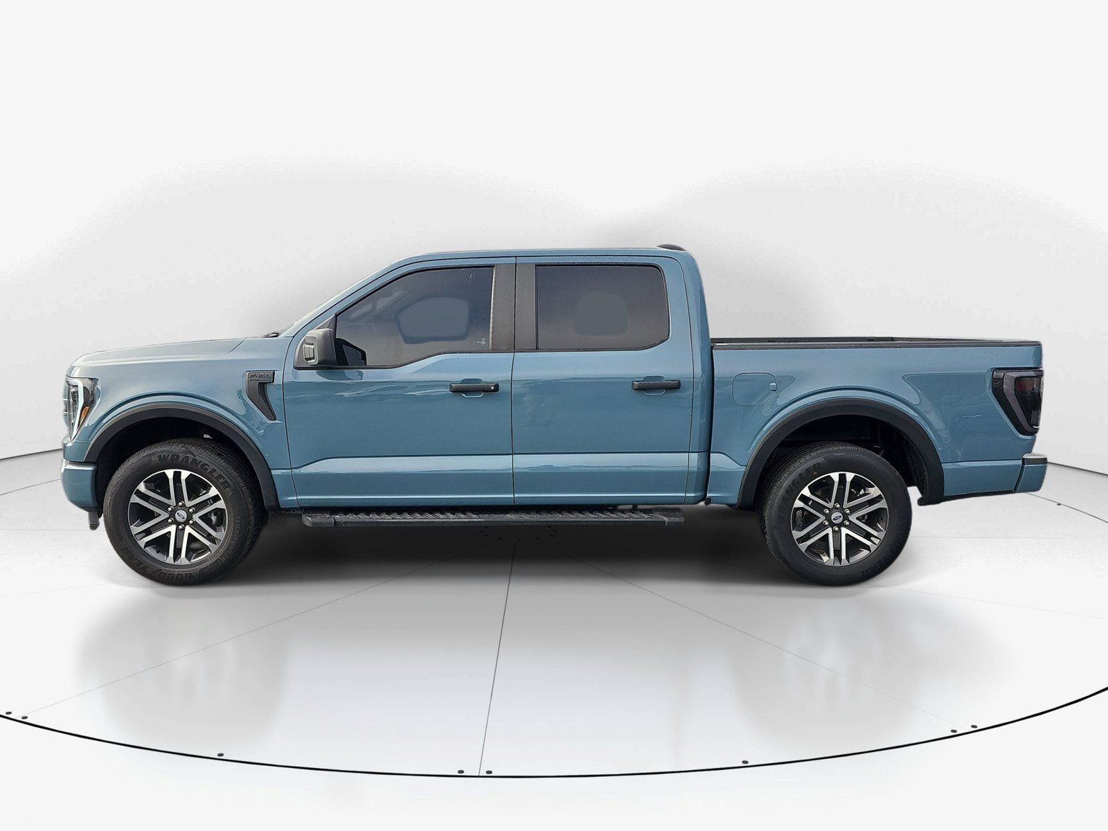 Used 2023 Ford F150 XL w/ STX Appearance Package RWD image 6
