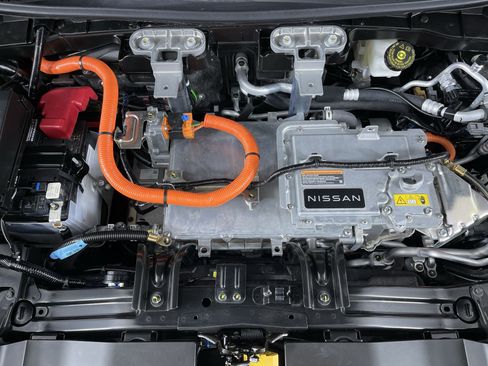 Certified 2024 Nissan Ariya AWD image 28
