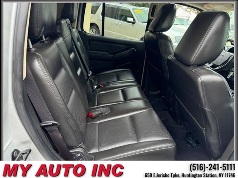 Used 2010 Ford Explorer Limited image 30