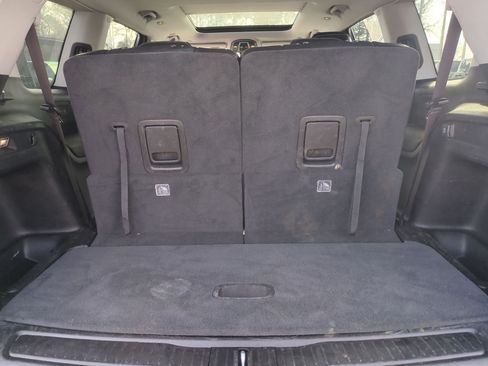 Used 2023 Jeep Grand Cherokee L Limited w/ Black Appearance Package image 25