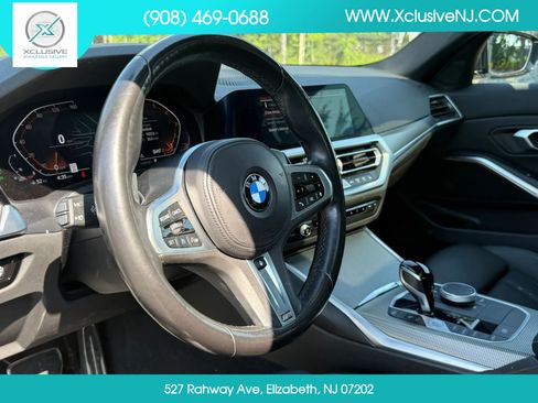 Used 2022 BMW 330i xDrive Sedan w/ M Sport Package AWD/4WD image 9