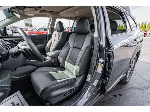 Used 2025 Subaru Outback Onyx Edition image 8